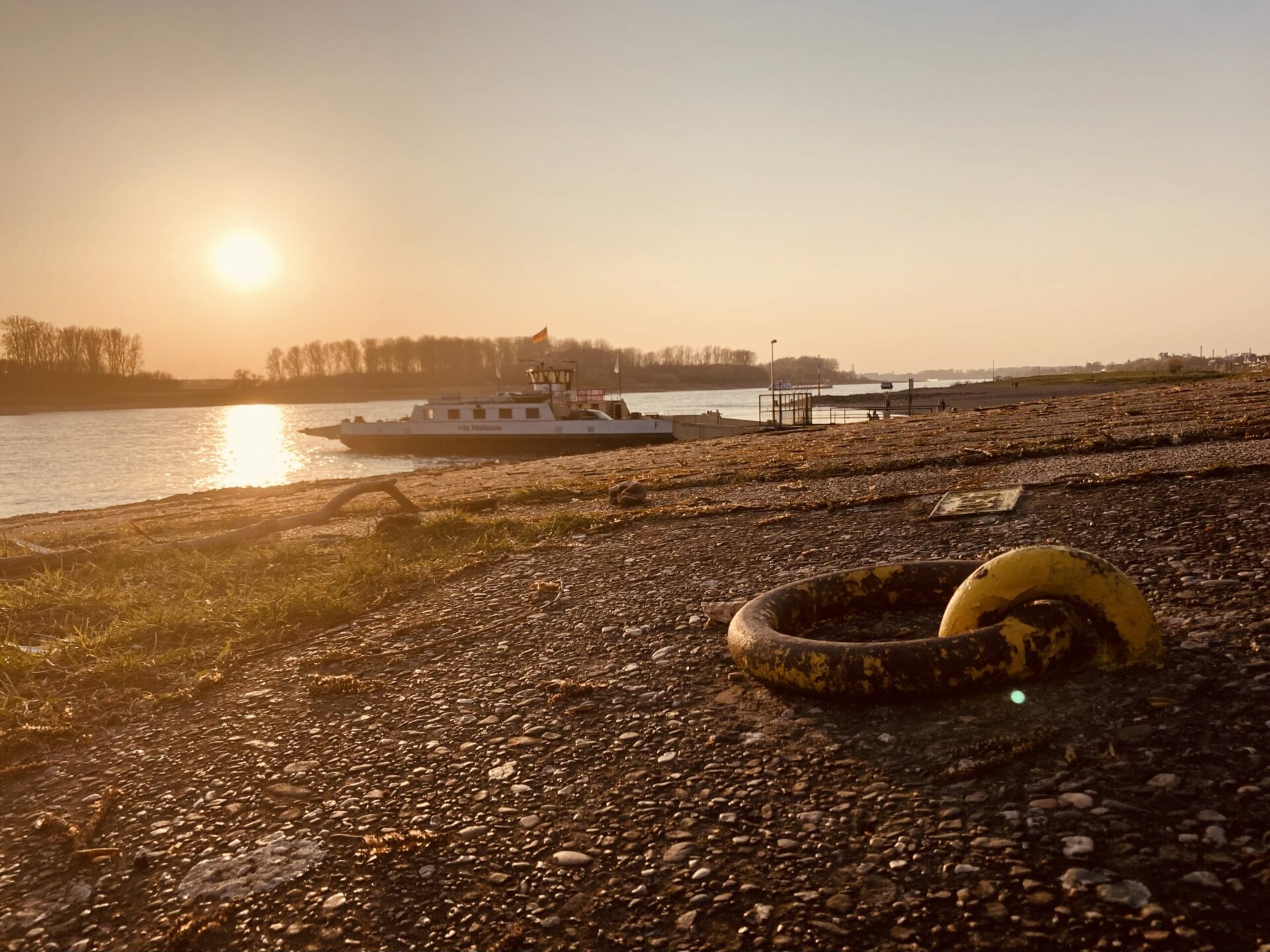 HITDORFER HAFEN