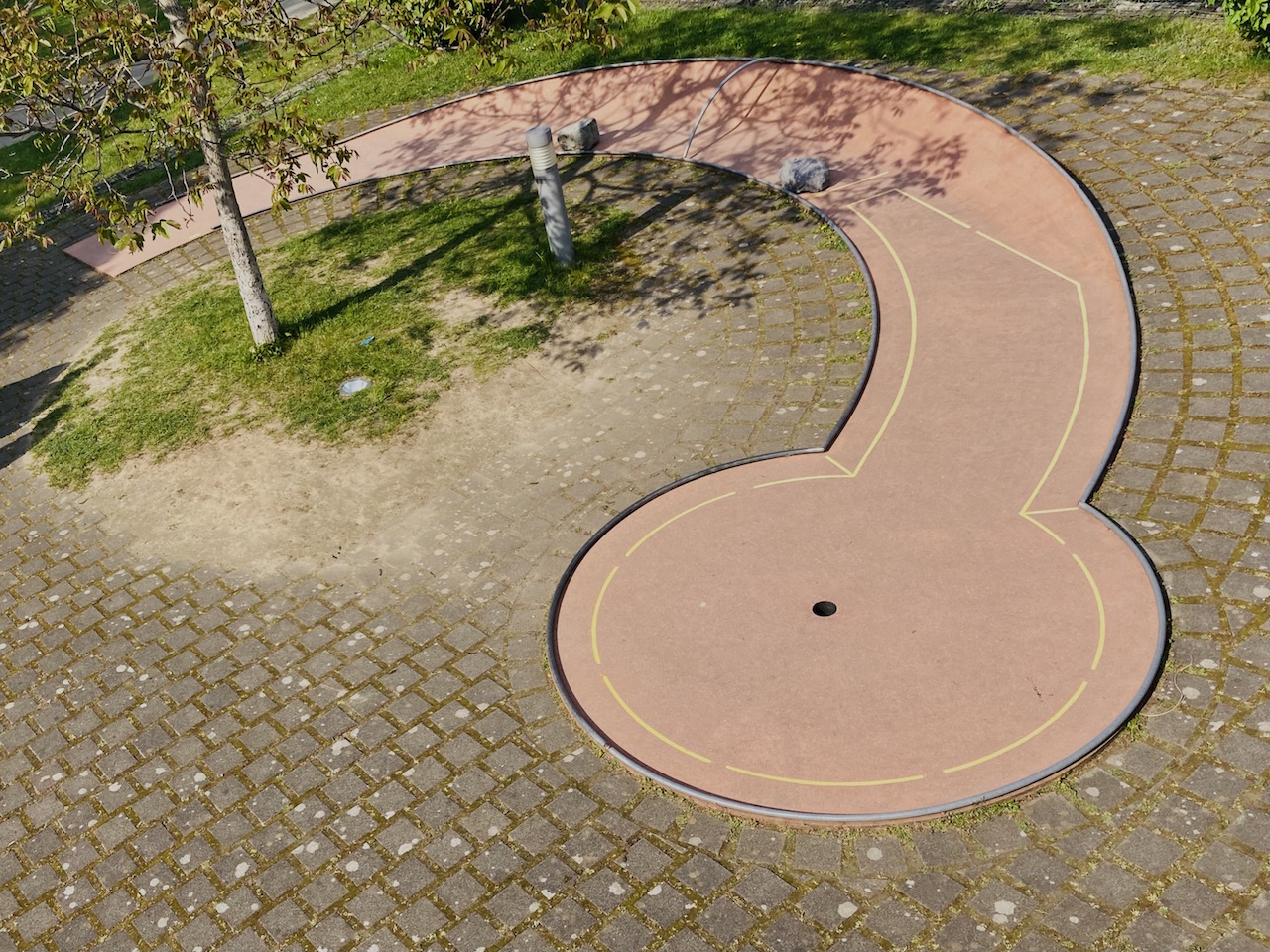 Minigolf in Leverkusen im Neuland-Park