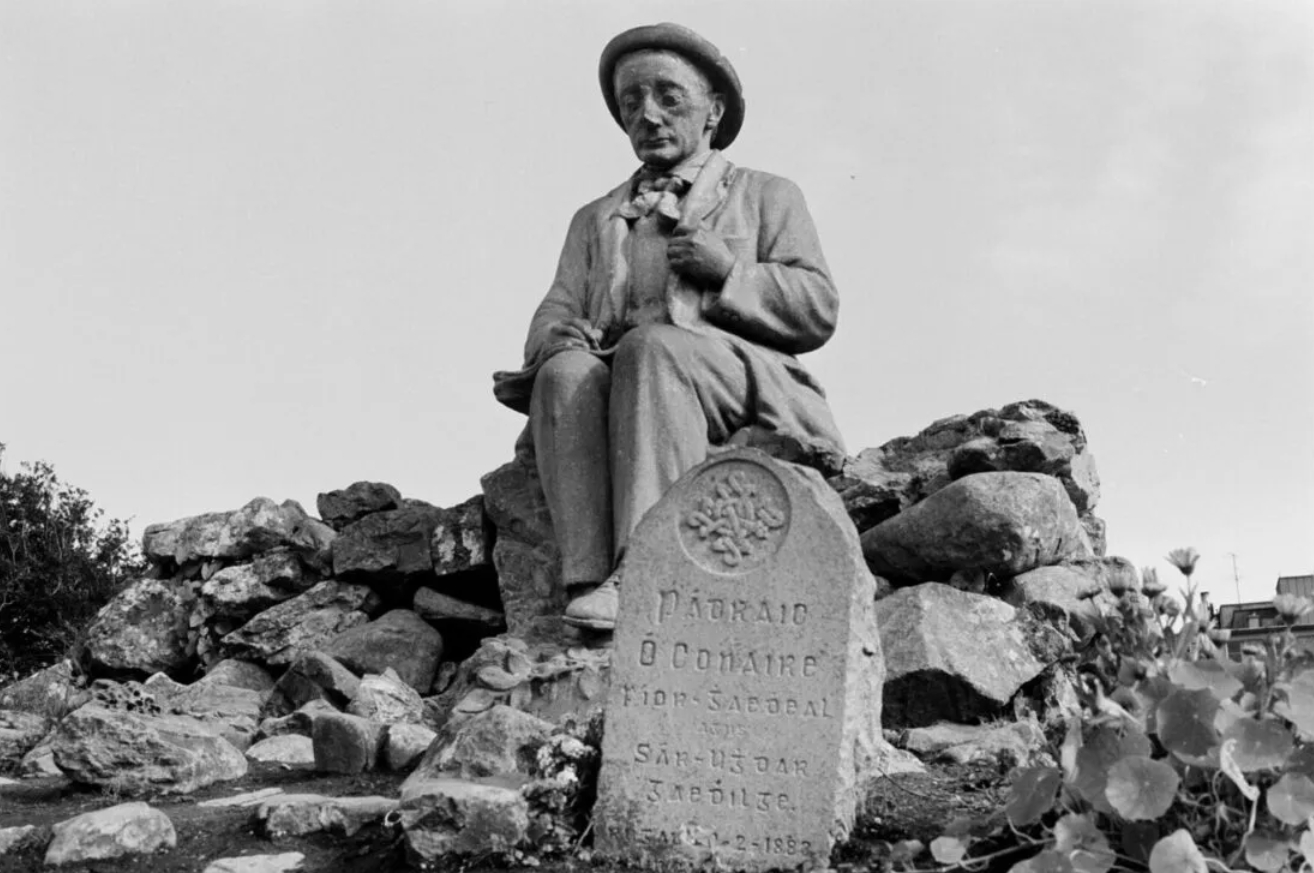 Notenschlüssel liest. Exil von Padraic O`Conaire.