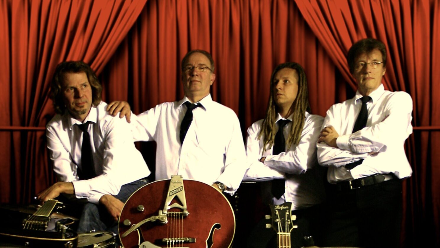 Rubber Soul. The Beatles Cover Band.