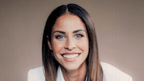 Negah Amiri. Schön Laut.