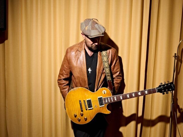 Henrik Freischlader Band. 47. Leverkusener Jazztage.